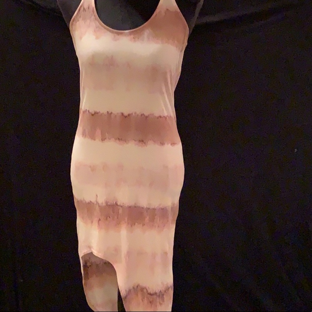 NWOT YFB Kaydence Dress, beige & brown, size S